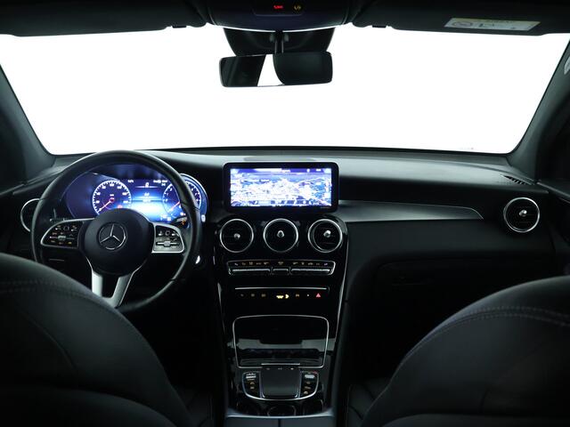 Mercedes-Benz GLC-KLASSE Coupé 300 e 4M Plug-In Hybride | Achteruitrijcamera | Trekhaak | Memory Stoelen | Leder | Distronic | Inclusief 24 maanden MB Certified garantie voor Europa.