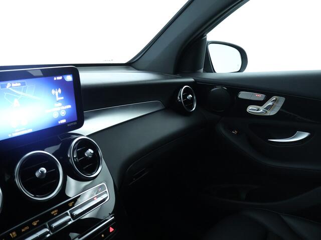 Mercedes-Benz GLC-KLASSE Coupé 300 e 4M Plug-In Hybride | Achteruitrijcamera | Trekhaak | Memory Stoelen | Leder | Distronic | Inclusief 24 maanden MB Certified garantie voor Europa.