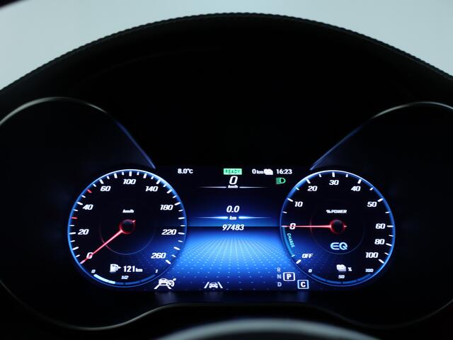 Mercedes-Benz GLC-KLASSE 300 e 4MATIC Plug-in Hybride | Panoramadak | 360° camera | Trekhaak | Multibeam | Nightpakket | Distronic | Inclusief 24 maanden MB Certified garantie voor Europa.