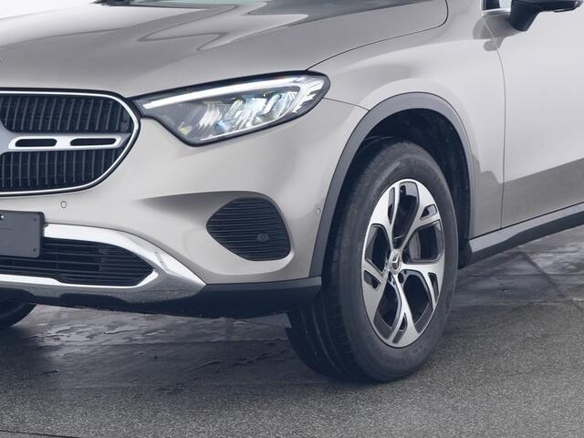 Mercedes-Benz GLC-KLASSE 300 e 4MATIC Plug-In Hybride | Trekhaak | Panorama Schuif-Kanteldak | 360° camera | Memory stoelen | EASY PACK achterklep | Inclusief 24 maanden MB Certified garantie voor Europa.