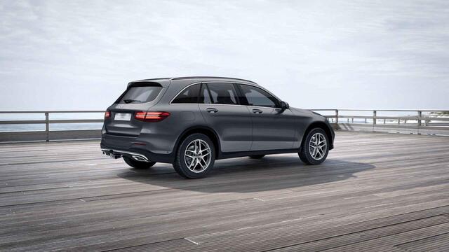 Mercedes-Benz GLC-KLASSE 250 4MATIC Premium | AMG | Panoramadak | Trekhaak |