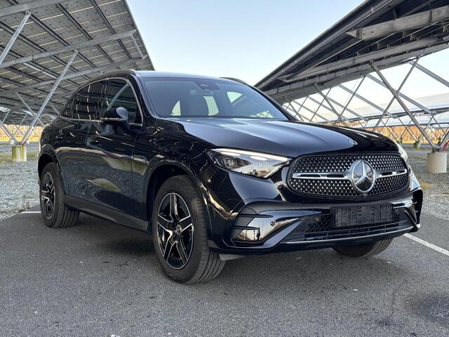 Mercedes-Benz GLC-KLASSE 300e 4MATIC AMG Line | Panoramadak | Trekhaak | Memory stoelen | Sfeerverlichting | 360 camera |