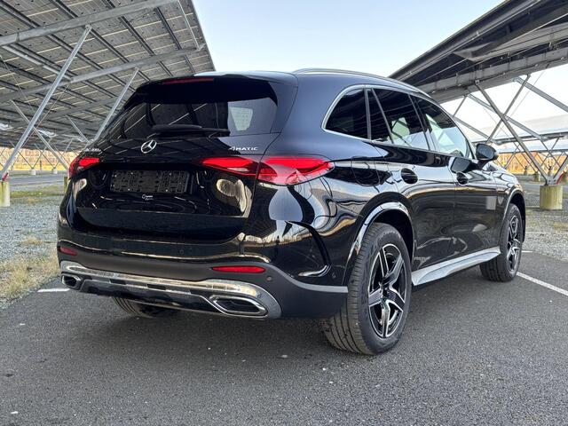 Mercedes-Benz GLC-KLASSE 300e 4MATIC AMG Line | Panoramadak | Trekhaak | Memory stoelen | Sfeerverlichting | 360 camera |
