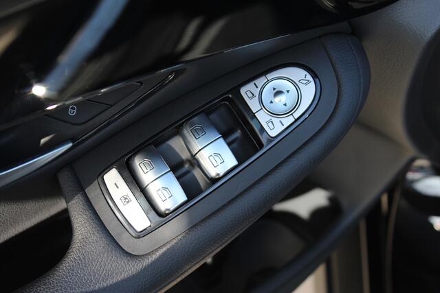 Mercedes-Benz GLC-KLASSE 200 Business Solution panoramadak | leer | camera