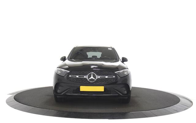 Mercedes-Benz GLC-KLASSE 300e 4MATIC AMG Line Schuif-kanteldak / Luchtvering / Trekhaak