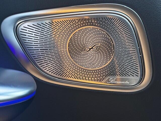 Mercedes-Benz GLC-KLASSE Mercedes-Benz 300 e 4 Matic l Luchtvering l Distronic plus l Head-Up l 360 Camera l MBUX l Geventileerde en Verwarmde voorstoelen l Stuurverwarming l Alarm l Parkeer pakket l Airmatic l Augmented Reality-video l Apple/android carplay l Memory pakket l