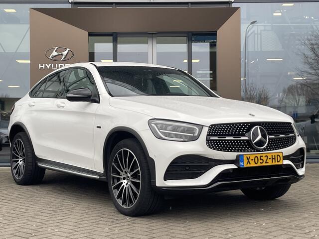 Mercedes-Benz GLC-KLASSE Coupé 300e 4MATIC Business Solution AMG Voorstoelen verwarmd | Navigatie | Achteruitrijcamera |