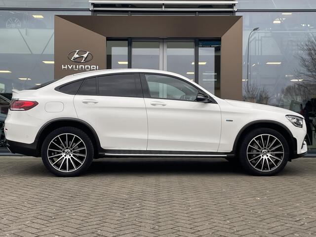 Mercedes-Benz GLC-KLASSE Coupé 300e 4MATIC Business Solution AMG Voorstoelen verwarmd | Navigatie | Achteruitrijcamera |