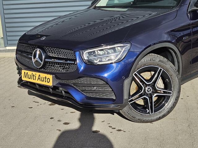 Mercedes-Benz GLC-KLASSE 300e 4MATIC AMG Plug In Hybrid 320pk PHEV | Apple Carplay | Alcantara Sportstoelen | Sfeerverlichting | Virtual Cockpit | 19"L.M | Night Pakket |