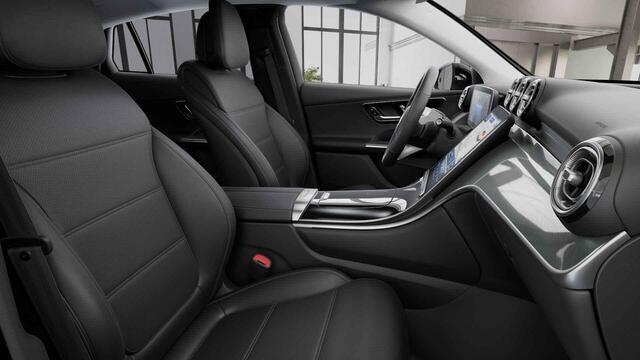 Mercedes-Benz GLC-KLASSE Coupé 300e 4MATIC Luxury Line | Trekhaak | 360 camera | Distronic | Winter pakket |