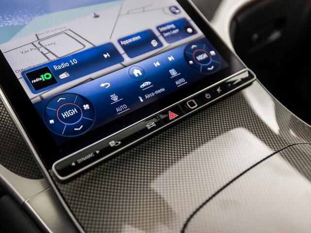 Mercedes-Benz GLC-KLASSE 300d 4MATIC AMG Sport 270Pk Automaat (FULL OPTION, PANORAMADAK, LUCHTVERING, APPLE CARPLAY, HEAD-UP DISPLAY, COMFORTSTOELEN, 360 CAMERA, LASER KOPLAMPEN, MEMORY SEATS, TREKHAAK ELEKTRISCH, TREEPLANKEN, NIEUWSTAAT)