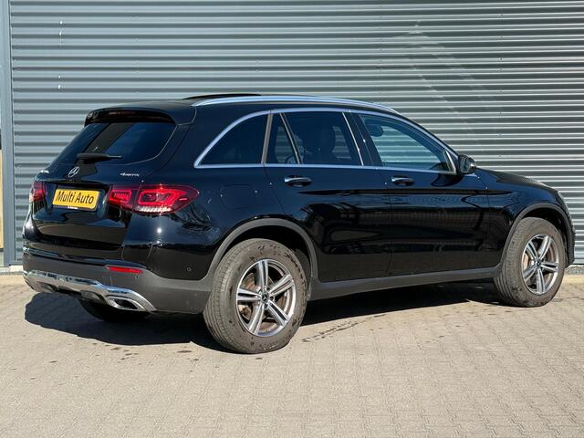Mercedes-Benz GLC-KLASSE 300e 4MATIC Premium Plus Plug in Hybrid 320pk PHEV | Trekhaak af Fabriek | Panodak | Adaptive Cruise | Camera | Lederen Stoelen Memory | Carplay |