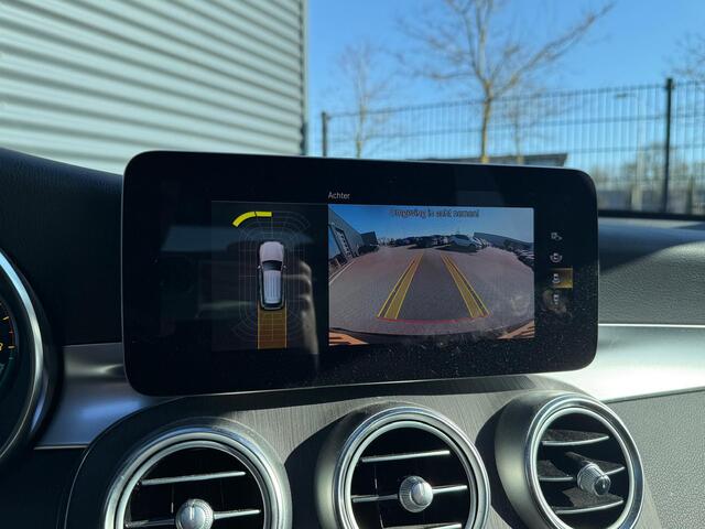 Mercedes-Benz GLC-KLASSE 300e 4MATIC Premium Plus Plug in Hybrid 320pk PHEV | Trekhaak af Fabriek | Panodak | Adaptive Cruise | Camera | Lederen Stoelen Memory | Carplay |