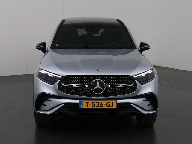 Mercedes-Benz GLC-KLASSE 300e 4MATIC AMG Line | Panoramadak | Rijassistentiepakket | 20" lichtmetalen velgen | Sfeerverlichting |