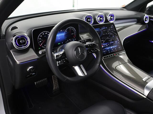 Mercedes-Benz GLC-KLASSE 300e 4MATIC AMG Line | Panoramadak | Rijassistentiepakket | 20" lichtmetalen velgen | Sfeerverlichting |