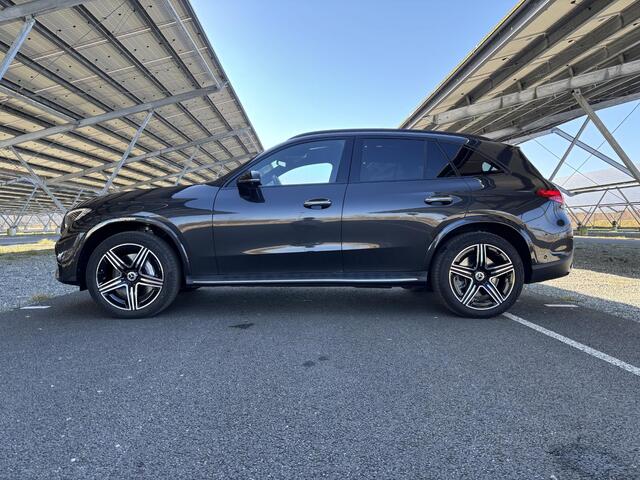 Mercedes-Benz GLC-KLASSE 300e 4MATIC AMG Line | Night | Panoramadak | Trekhaak | Parkeercamera | Sfeerverlichting |