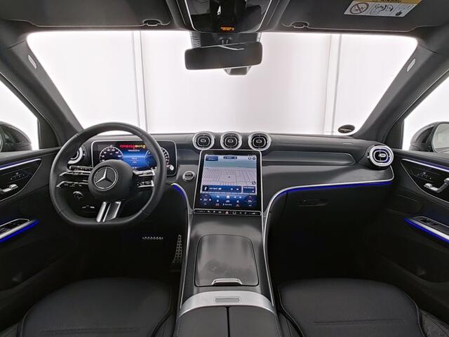 Mercedes-Benz GLC-KLASSE 300 e 4M AMG Plug-In Hybride | AMG Styling | Night Pakket | Alarm | Trekhaak | AC en DC Laden | 20 Inch LM AMG Velgen | Stoel en Stuurverwarming | Inclusief 24 maanden MB Certified garantie voor Europa.