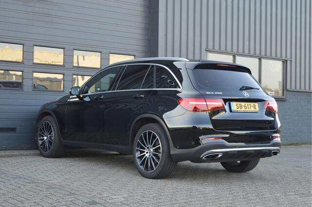 Mercedes-Benz GLC-KLASSE 250 4MATIC Premium | AMG | CAMERA |
