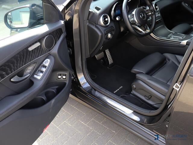 Mercedes-Benz GLC-KLASSE Coupé 300e 4M | AMG | 9G Automaat | MBUX Multimedia | 360* Camera | Apple Car Play/ Android Auto | HUD | Aut. Airco | Night Pakket | Parkeer Assistent | 20" AMG LM Velgen | Volledig Dealeronderhouden