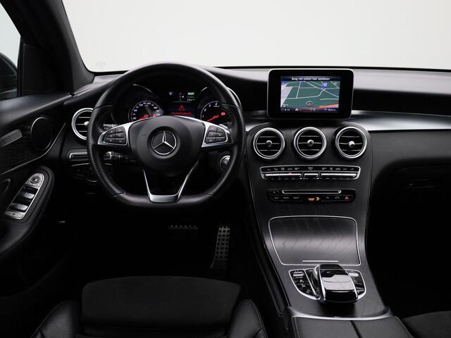 Mercedes-Benz GLC-KLASSE Coupé 350e 4MATIC Business Solution AMG | Stoelverwarming | Blind Spot Warning | Camera | Leder / Alcantara Bekleding | Elektrische Achterklep | LED-Verlichting | Full-Map Navigatie | Orig. NL | 20" AMG-Velgen