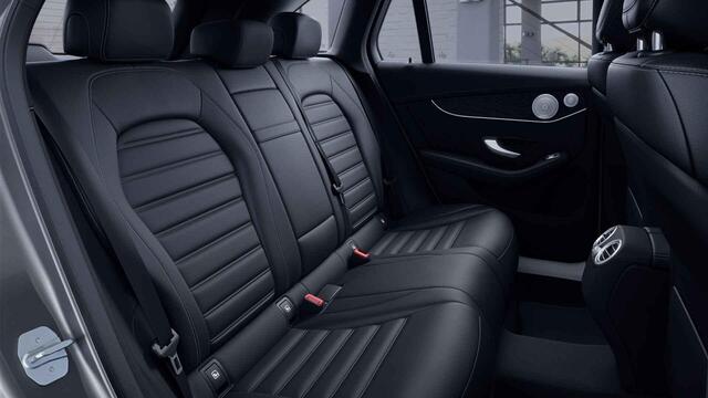 Mercedes-Benz GLC-KLASSE 200 4MATIC Premium Plus | AMG | Burmester | Luchtvering | Trekhaak |