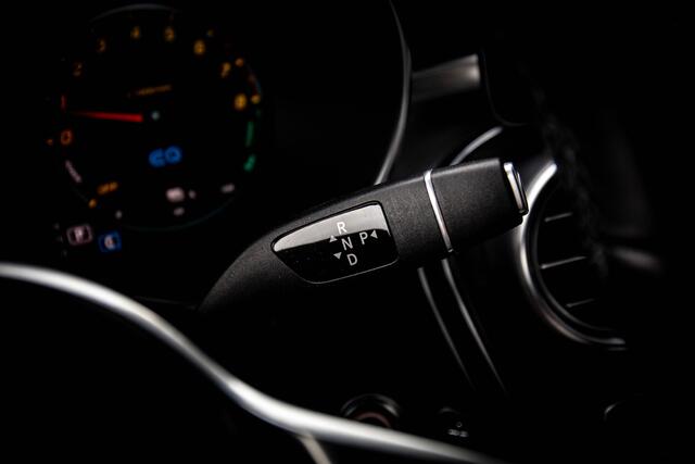 Mercedes-Benz GLC-KLASSE 300e 4MATIC Adap. cruise, Keyless start