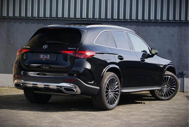 Mercedes-Benz GLC-KLASSE 300e 4MATIC AMG Line Panorama/DigitalLED/Mem/Wegkl.trhk