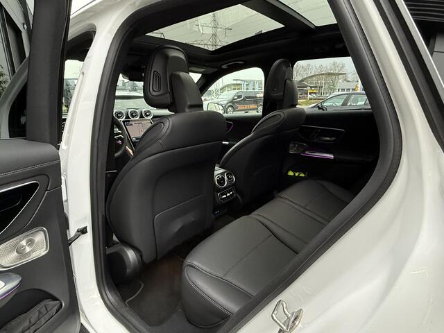 Mercedes-Benz GLC-KLASSE 400e 4Matic AMG Pano | Luchtvering | Trekhaak | Burmester | Digital Light | HeadUpDisplay | Keyless | Leder | Massagestoelen | Sfeerverlichting | Privacyglas | Zeer Compleet!