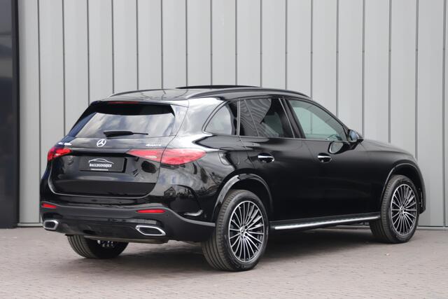 Mercedes-Benz GLC-KLASSE 300e AMG 4-Matic Aut9 | 313PK | Head-up | Keyles-go | Burmester | Pano | Digital-light | Sfeerverlichting | Stuurwielverw. | ACC | Memory | 2024.