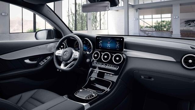 Mercedes-Benz GLC-KLASSE Coupé 300e 4MATIC Premium Plus AMG | Night pakket | Burmester | Schuifdak | Digitaal dashboard | KEYLESS |