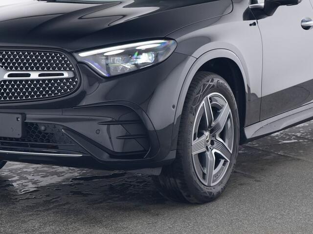 Mercedes-Benz GLC-KLASSE 400 e 4MATIC AMG Plug-In Hybride AMG Line Premium | Tekhaak | Panorama Schuif-Kanteldak | Rijassistentiepakket plus | Stuur en Stoelverwarming. Inclusief 24 maanden MB Certified garantie voor Europa.