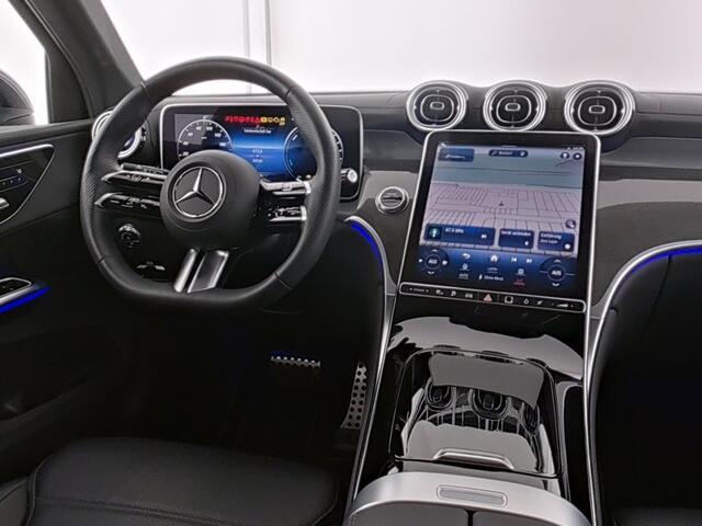 Mercedes-Benz GLC-KLASSE 400 e 4MATIC AMG Plug-In Hybride AMG Line Premium | Tekhaak | Panorama Schuif-Kanteldak | Rijassistentiepakket plus | Stuur en Stoelverwarming. Inclusief 24 maanden MB Certified garantie voor Europa.