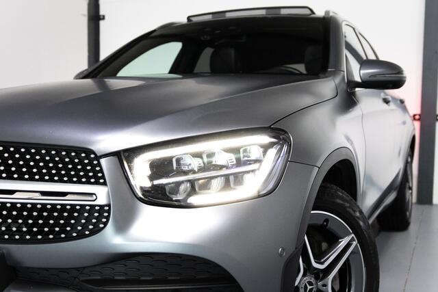 Mercedes-Benz GLC-KLASSE 300e 4MATIC Business Solution AMG MATGRIJS/LEER/HUD/PANO/MEMORY/BTW/DEALEROH