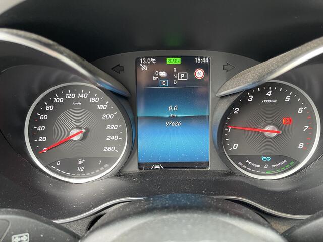 Mercedes-Benz GLC-KLASSE 300e 4MATIC Business Solution AMG Nightpakket 19"/Leder bruin/Trekhaak/Dodehoek/Panoramadak/Camera/Apple Carplay & Android Auto