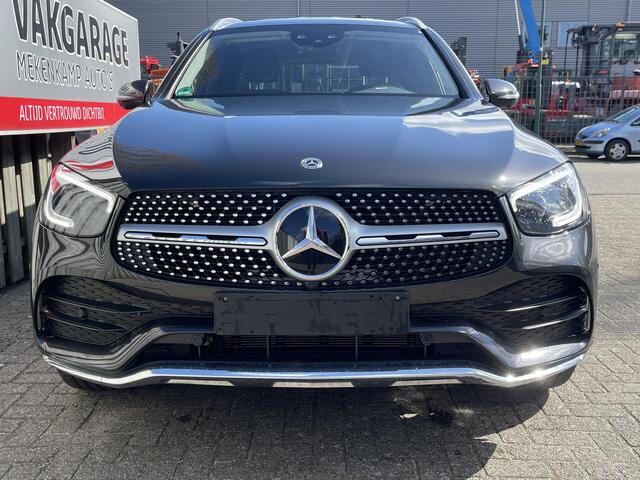 Mercedes-Benz GLC-KLASSE 300e 4MATIC AMG Line 20"/Luchtvering/Trekhaak/Leder + memory/Stoel + stuurverwarming/Matrix LED/Dodehoek/Adaptieve cruise/360 camera/Apple Carplay & Android Auto