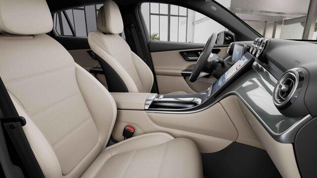 Mercedes-Benz GLC-KLASSE Coupé 300e 4MATIC Luxury Line | Beige bekleding | Massagestoelen | Rij assistentie pakket | Panoramadak | Memory |