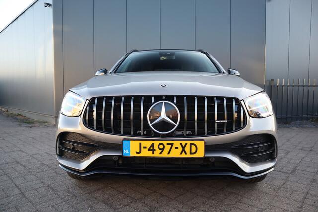 Mercedes-Benz GLC-KLASSE 200 4MATIC AMG Business Solution Facelift. Panoramadak Camera Leder Sfeerverlichting Afneembare Trekhaak.
