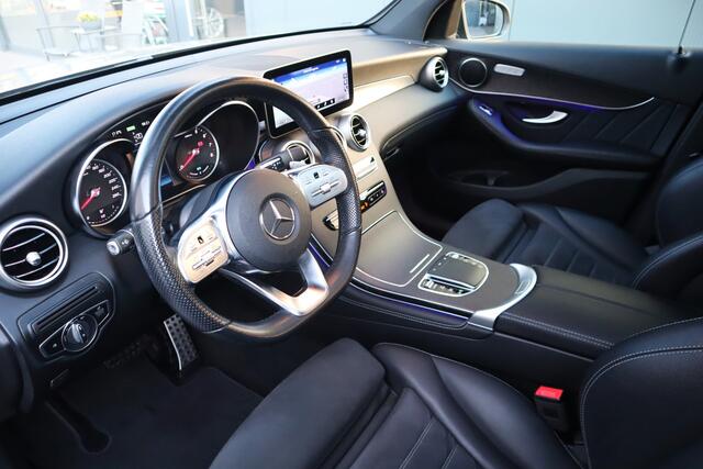Mercedes-Benz GLC-KLASSE 200 4MATIC AMG Business Solution Facelift. Panoramadak Camera Leder Sfeerverlichting Afneembare Trekhaak.