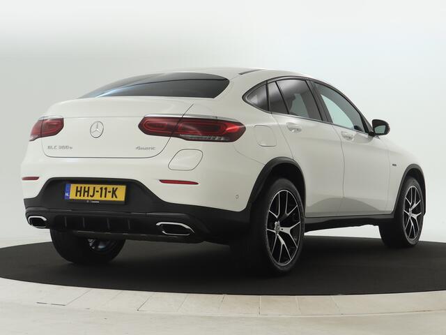 Mercedes-Benz GLC-KLASSE Coupé 300 e 4-MATIC AMG-Line | Night Pakket | 20 Inch Velgen | Burmester® Surround-Soundsystem | Sfeerverlichting. Inclusief 24 maanden MB Certified garantie voor Europa.
