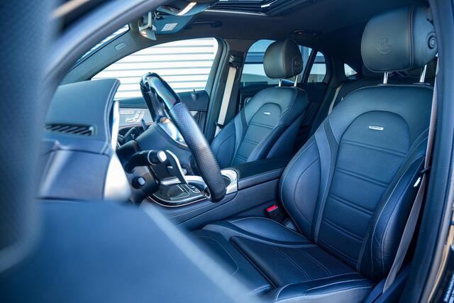 Mercedes-Benz GLC-KLASSE Coupé 400d 4MATIC 63 AMG luchtvering Schuifdak Ambient Burmester Sportstoelen Carbon 360° Camera 20''LM Trekhaak