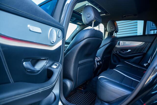 Mercedes-Benz GLC-KLASSE Coupé 400d 4MATIC 63 AMG luchtvering Schuifdak Ambient Burmester Sportstoelen Carbon 360° Camera 20''LM Trekhaak