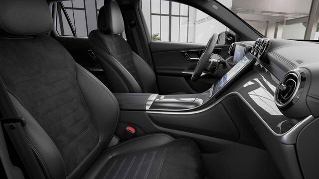 Mercedes-Benz GLC-KLASSE 300e 4MATIC AMG Line | Trekhaak | Rij assistentie pakket | Burmester |