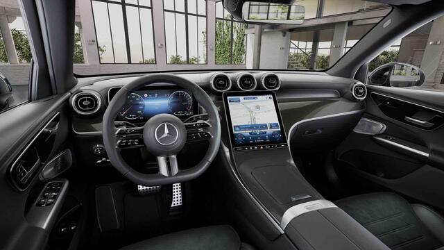 Mercedes-Benz GLC-KLASSE 300e 4MATIC AMG Line | Trekhaak | Rij assistentie pakket | Burmester |