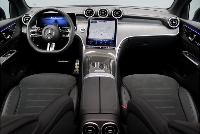 Mercedes-Benz GLC-KLASSE 400e 4MATIC AMG Line Aut9 | Distronic Pro | Memory | Trekhaak | Verwarmd Stuurwiel | Panoramadak | Nightpakket | Camera | Dodehoekassistent |