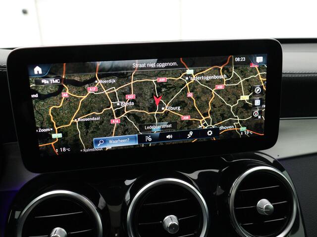 Mercedes-Benz GLC-KLASSE 200 4MATIC Premium Plus | Shuif/kanteldak | Treeplanken | Multi spaaks lichtmetalen velgen | Navigatie | Parking support | Inclusief 24 maanden MB Certified garantie voor Europa.