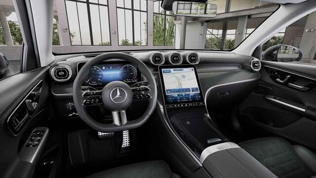 Mercedes-Benz GLC-KLASSE 300e 4MATIC AMG Line | Panoramadak | Head up display | Distronic | Advanced sound system |