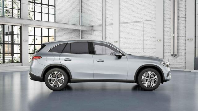 Mercedes-Benz GLC-KLASSE 300e 4MATIC Luxury Line | Panoramadak | Trekhaak | 360 camera | Winter pakket |