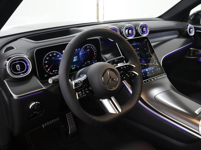 Mercedes-Benz GLC-KLASSE 300e 4MATIC Sport Edition | Burmester Sound System | Elektrische Trekhaak | Head-Up Display | 360 Camera | Distronic en Stuurassistent | Panoramadak |