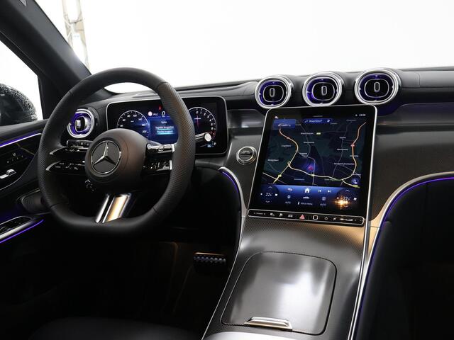 Mercedes-Benz GLC-KLASSE 300e 4MATIC Sport Edition | Burmester Sound System | Elektrische Trekhaak | Head-Up Display | 360 Camera | Distronic en Stuurassistent | Panoramadak |