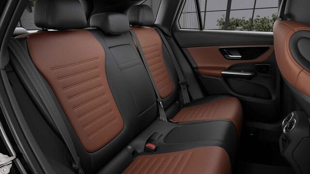 Mercedes-Benz GLC-KLASSE 300e 4MATIC AMG Line | Panoramadak | Trekhaak | Night pakket | Digital light | Keyless |